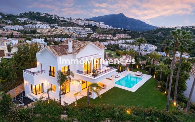 Resale - Villa - Benahavís - Los Arqueros