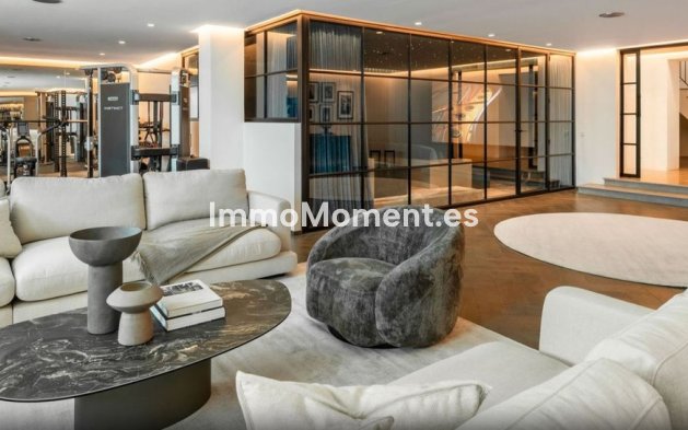 Reventa - Villa - Marbella - Marbella Centro