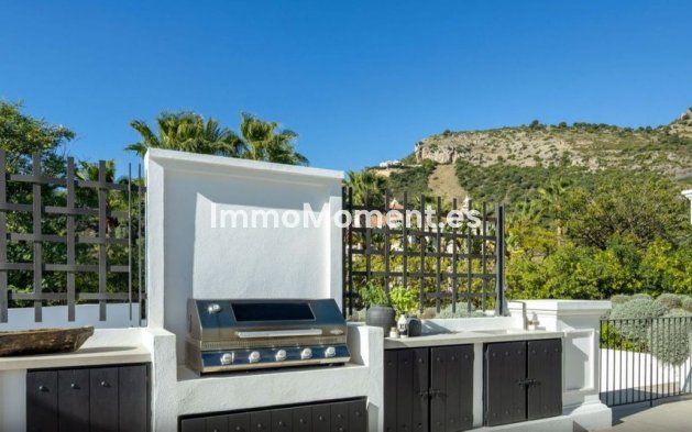 Reventa - Villa - Marbella - Marbella Centro