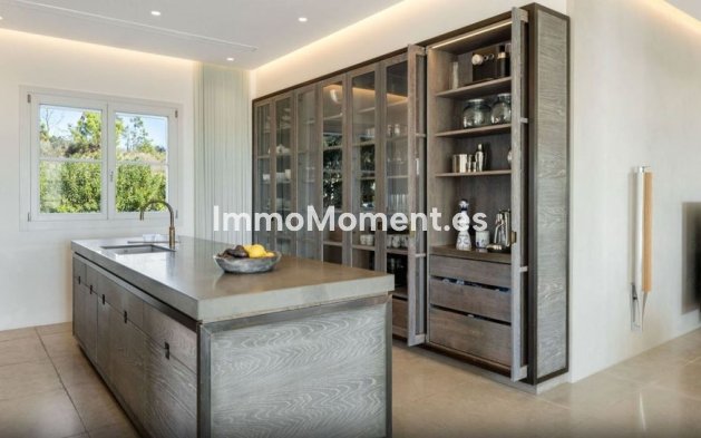 Reventa - Villa - Marbella - Marbella Centro