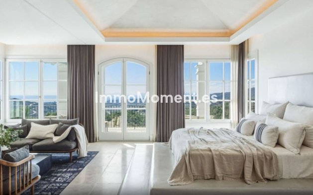 Reventa - Villa - Marbella - Marbella Centro