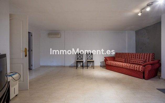 Resale - Villa - Guardamar del Segura - Guardamar del Segura Centro