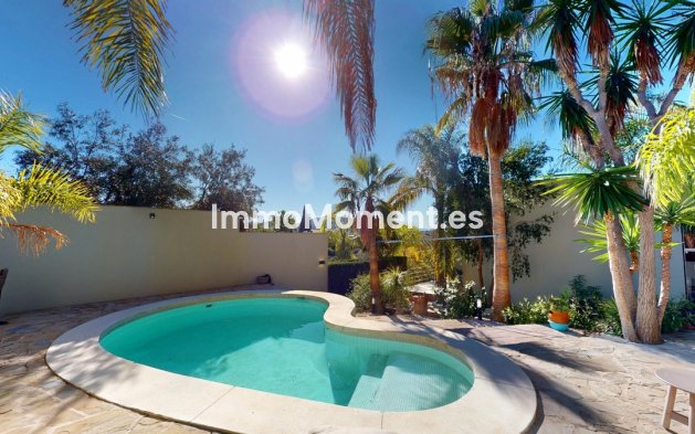 Wiederverkauf - Villa -   Inländisch - Alora