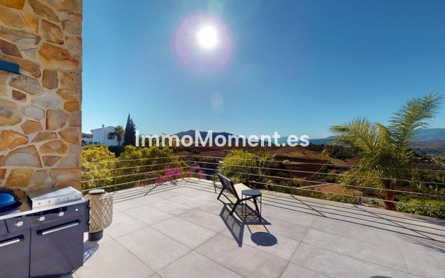 Wiederverkauf - Villa -   Inländisch - Alora