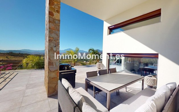 Wiederverkauf - Villa -   Inländisch - Alora