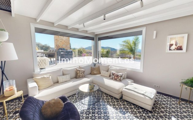 Wiederverkauf - Villa -   Inländisch - Alora