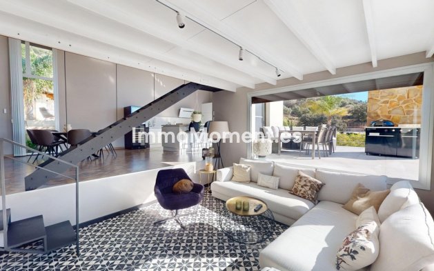 Wiederverkauf - Villa -   Inländisch - Alora