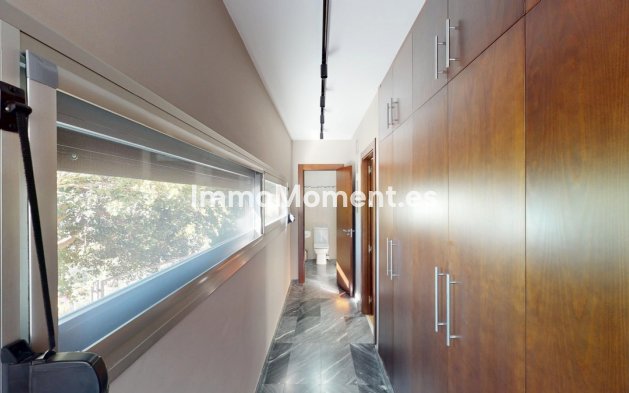 Wiederverkauf - Villa -   Inländisch - Alora