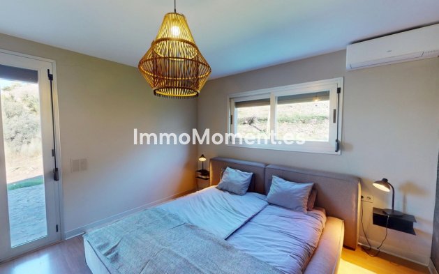 Wiederverkauf - Villa -   Inländisch - Alora