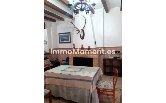 Reventa - Villa - Sax - Sax Centro