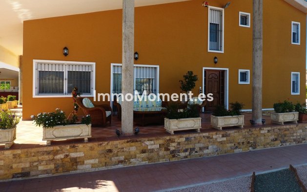 Resale - Villa - Orihuela - Orihuela Centro