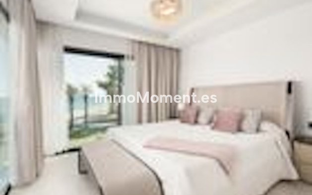 Bestaande woning - Geschakelde woning - Estepona  - Estepona Centro