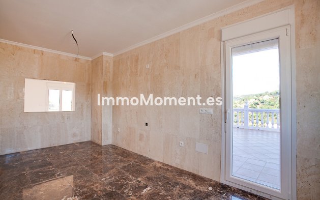 Bestaande woning - Villa - Estepona  - Estepona Centro