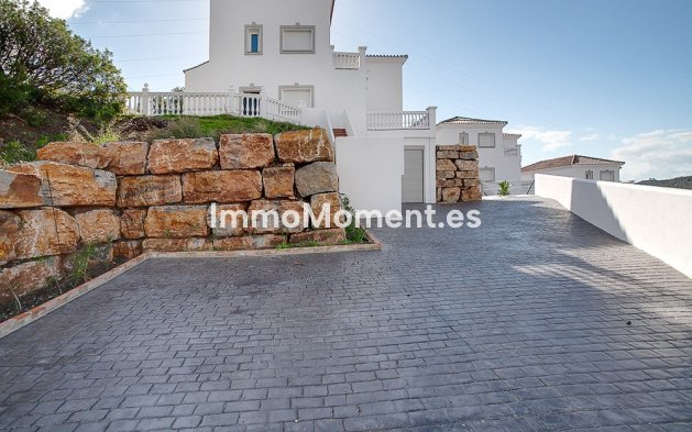 Bestaande woning - Villa - Estepona  - Estepona Centro