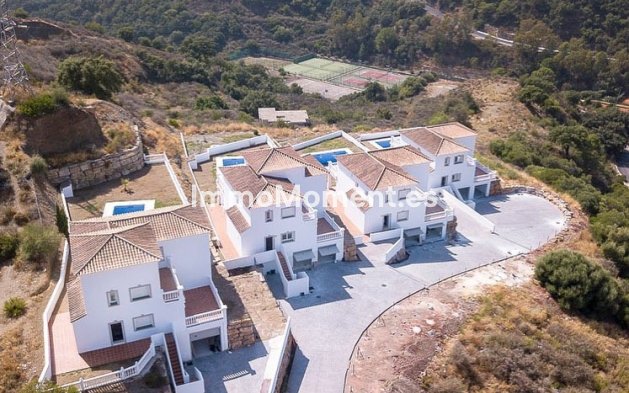 Bestaande woning - Villa - Estepona  - Estepona Centro