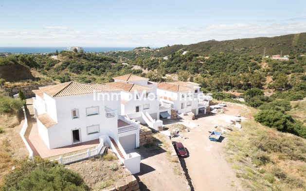 Bestaande woning - Villa - Estepona  - Estepona Centro