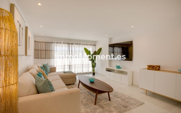 Resale - Villa - Estepona - Estepona Centro