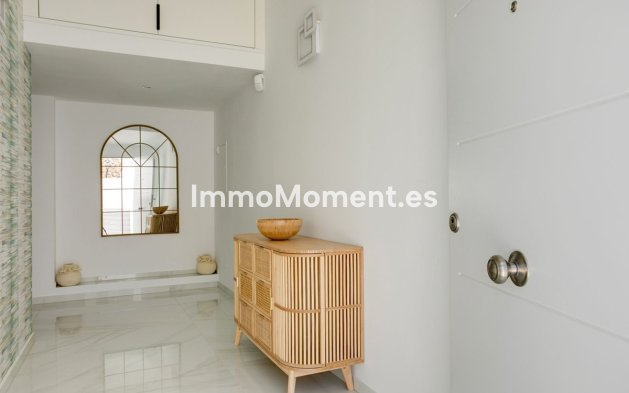 Resale - Villa - Estepona - Estepona Centro