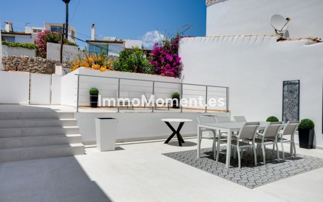 Resale - Villa - Estepona - Estepona Centro