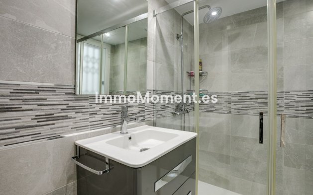 Revente - Maison mitoyenne - Estepona  - Estepona Centro