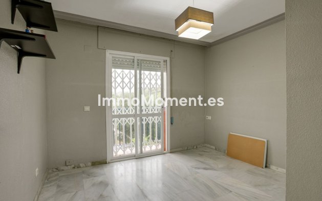 Revente - Maison mitoyenne - Estepona  - Estepona Centro