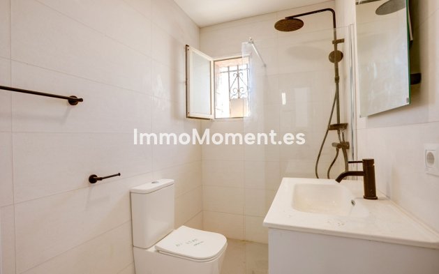 Bestaande woning - Villa - Estepona  - Estepona Centro