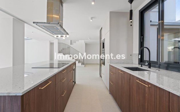 Wiederverkauf - Villa - Marbella - Elviria