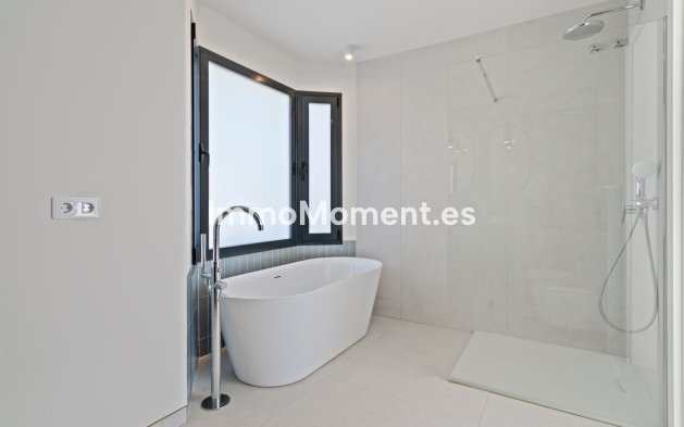 Wiederverkauf - Villa - Marbella - Elviria