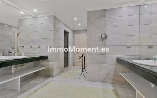 Revente - Villa - Marbella - Guadalmina Baja