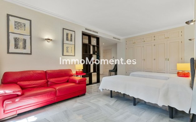 Revente - Villa - Marbella - Guadalmina Baja