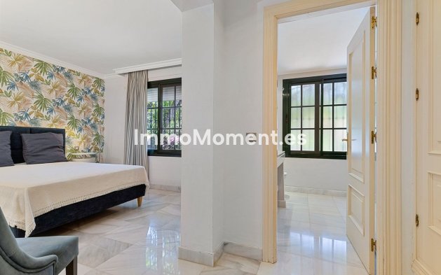 Revente - Villa - Marbella - Guadalmina Baja