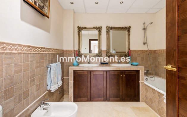 Bestaande woning - Villa - Estepona  - Atalaya