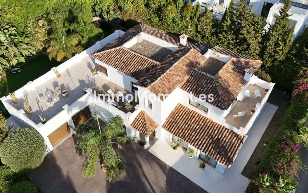 Bestaande woning - Villa - Estepona  - Atalaya