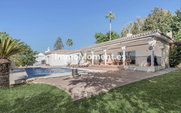Resale - Villa - El Paraiso - New Golden Mile