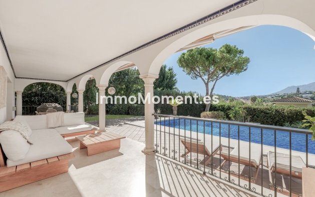 Resale - Villa - El Paraiso - New Golden Mile