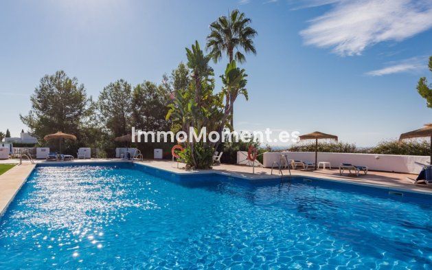 Resale - Apartment - Marbella - Nueva Andalucía
