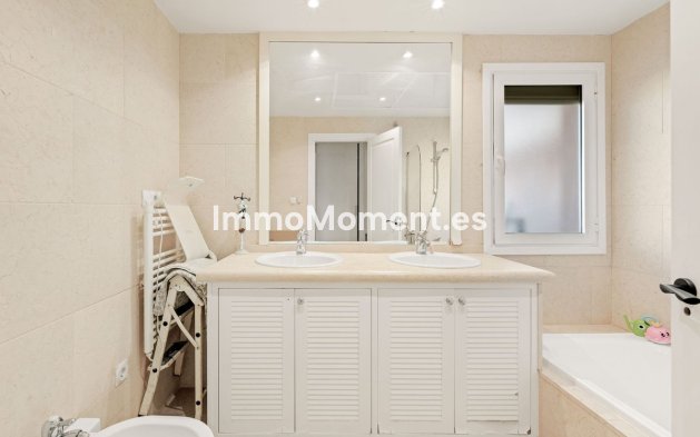 Wiederverkauf - Wohnung - Marbella - Nueva Andalucía