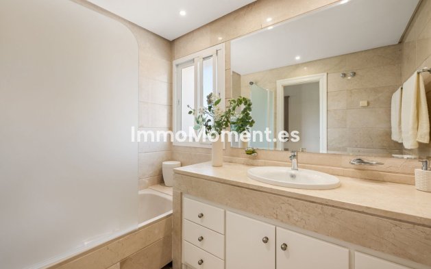 Wiederverkauf - Wohnung - Estepona  - Estepona Centro