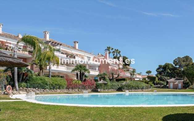 Wiederverkauf - Wohnung - Estepona  - Estepona Centro