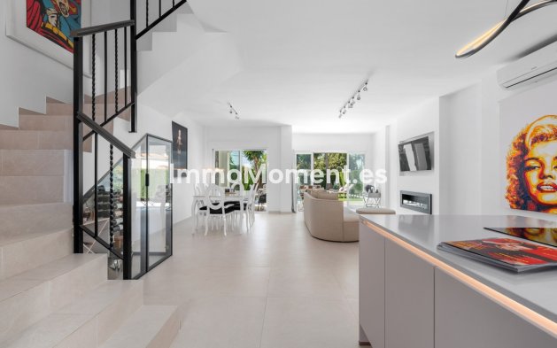 Resale - Villa - Estepona - New Golden Mile