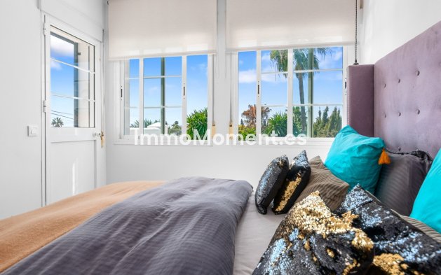 Resale - Villa - Estepona - New Golden Mile