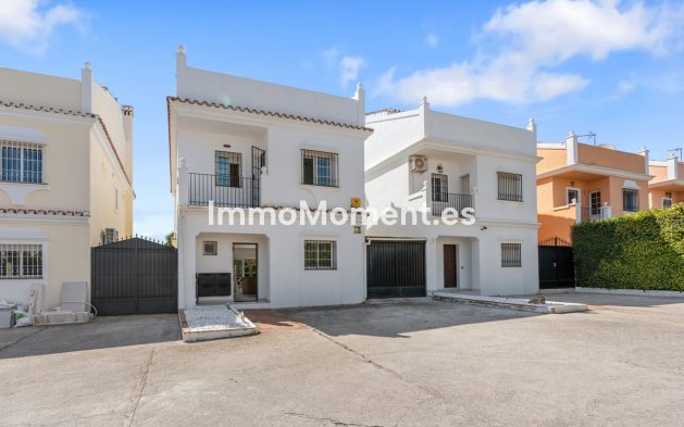 Resale - Villa - Estepona - New Golden Mile