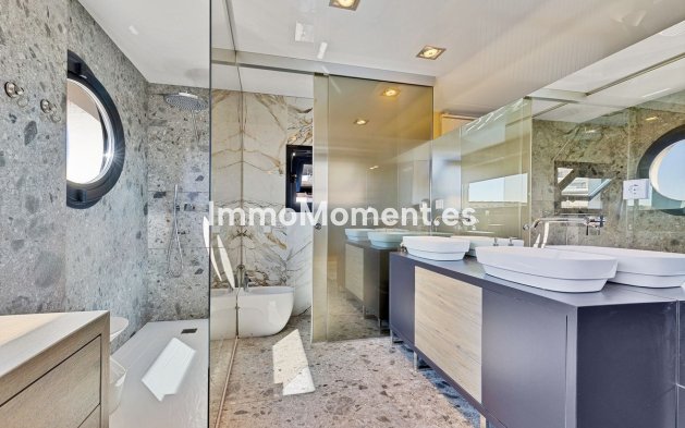 Revente - Villa - Benalmadena - Benalmadena Centro