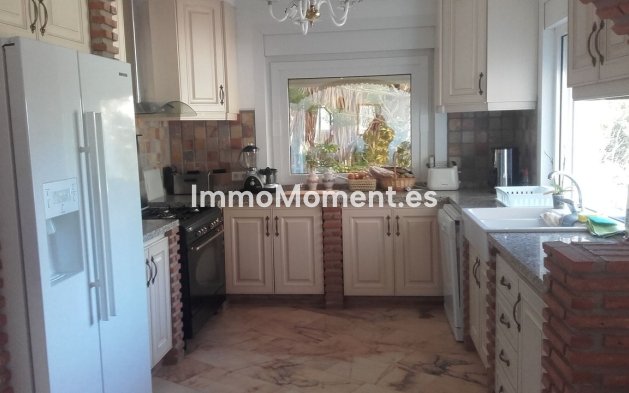 Resale - Villa - Mijas - Mijas Centro