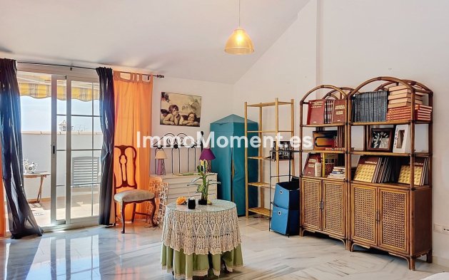 Resale - Villa - Fuengirola - Fuengirola Centro