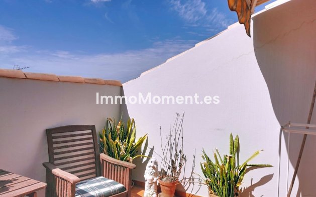 Resale - Villa - Fuengirola - Fuengirola Centro