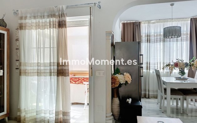 Resale - Villa - Fuengirola - Fuengirola Centro