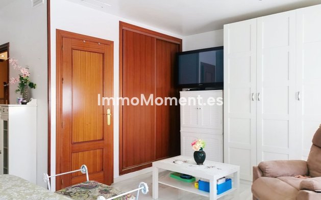 Resale - Villa - Fuengirola - Fuengirola Centro