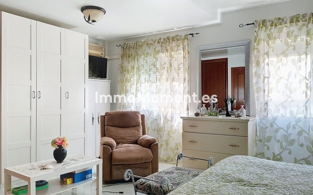 Resale - Villa - Fuengirola - Fuengirola Centro