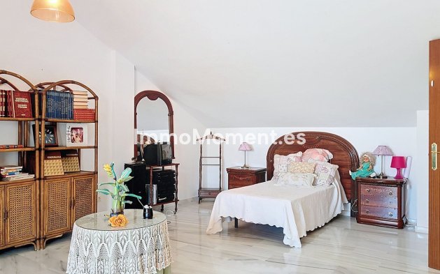 Resale - Villa - Fuengirola - Fuengirola Centro